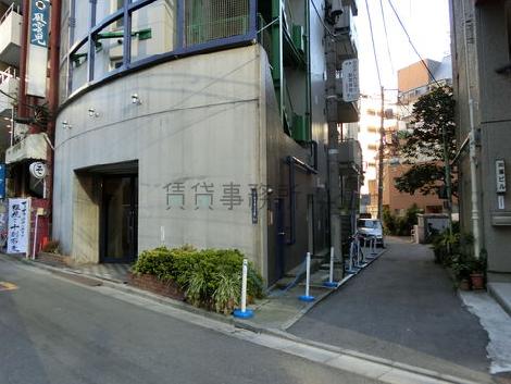 正面玄関