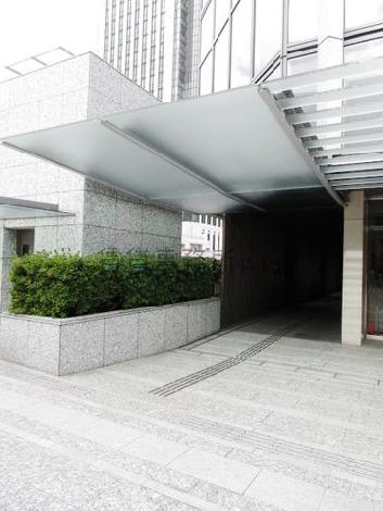 正面玄関