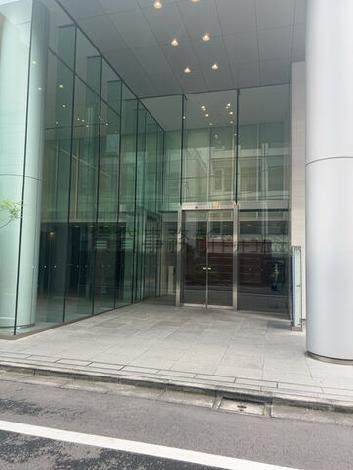 正面玄関