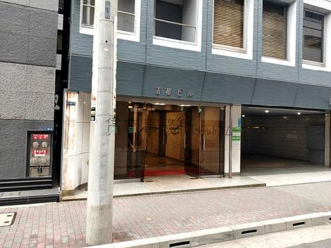 正面玄関
