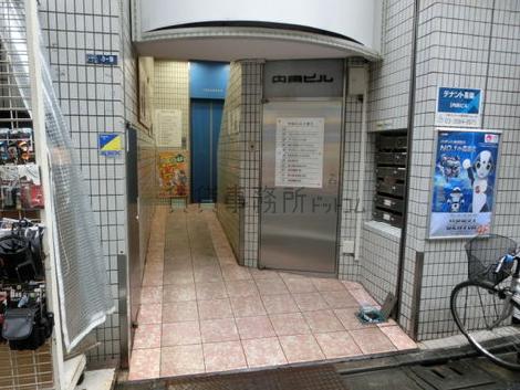 正面玄関