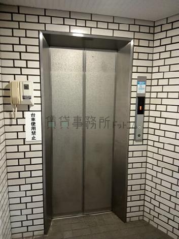 エレベーター