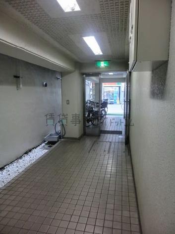 水道が付いたエントランスです