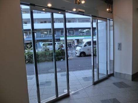 正面玄関