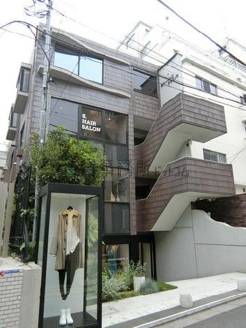 南青山泉ビルの外観写真