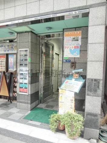 正面玄関