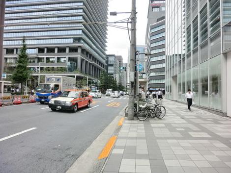 京橋駅方面