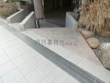 正面玄関