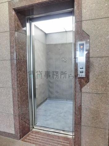 エレベーター