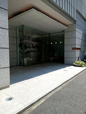 正面玄関