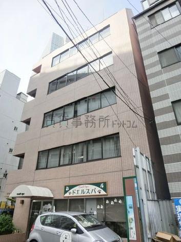 １階は店舗になっております
