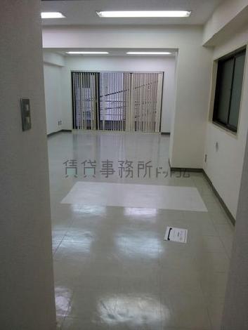 レジェンド岩本町ビルの
