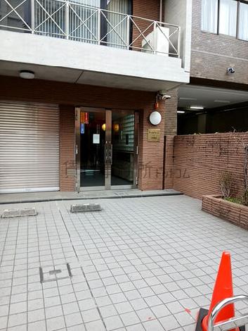 正面玄関