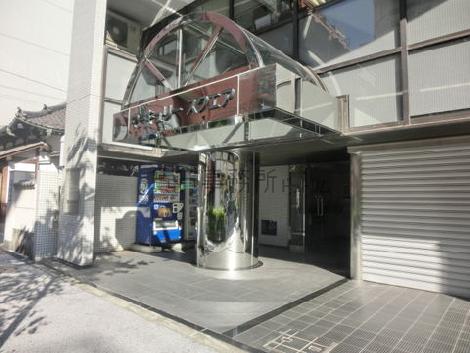 正面玄関