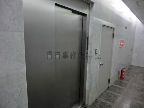 1階エレベーターです
