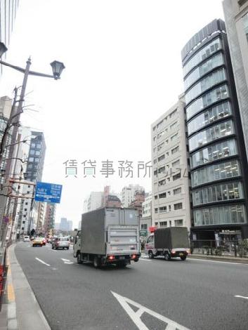 麹町大通り沿い