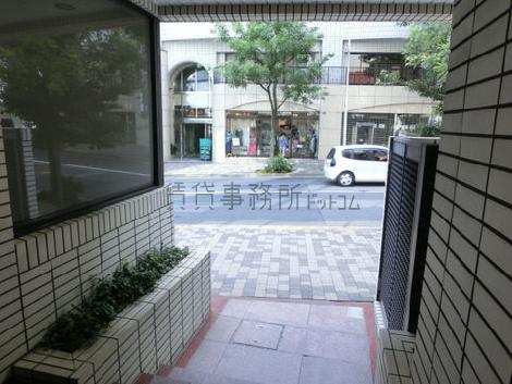 正面玄関