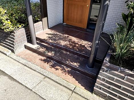 正面玄関
