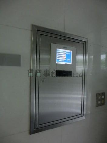 機械警備の制御モニター