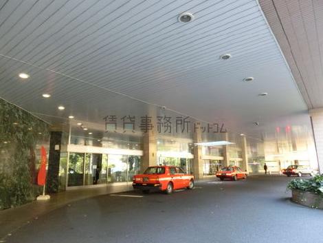 正面玄関