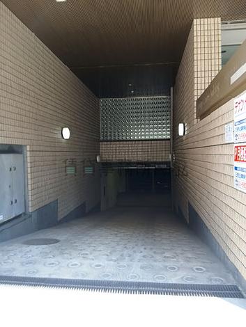 地下駐車場
