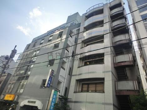 前面は南東に向いています