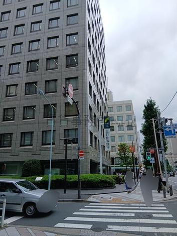 周辺に銀行、コンビニあり