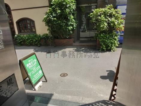 正面玄関