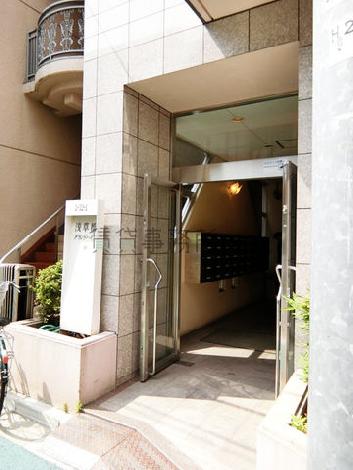 正面玄関