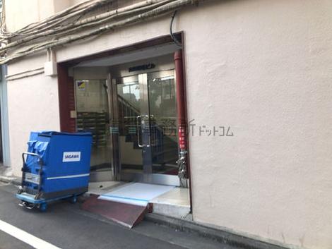 正面玄関