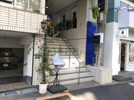 正面玄関