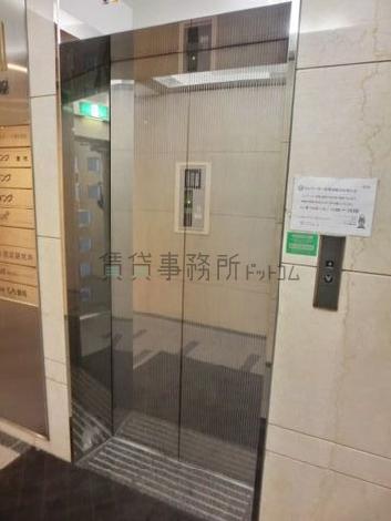 乗り場前