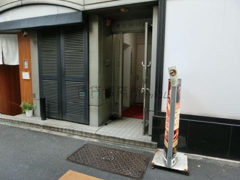 正面玄関
