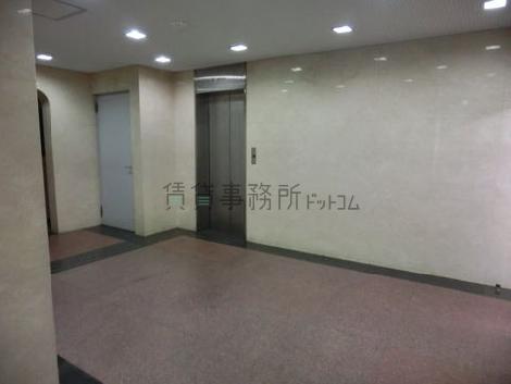 エレベーターは1基です