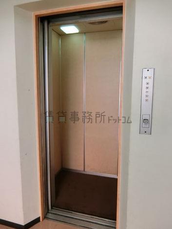 エレベーター