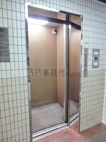 エレベーター