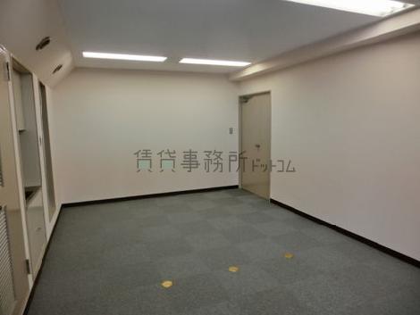 コイトビルの室内
