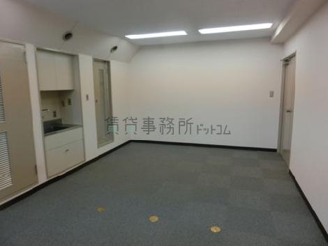 コイトビルの室内