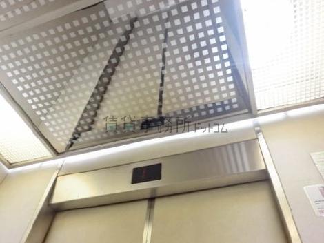 ミラー加工の天井照明