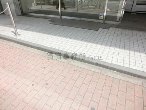 正面玄関