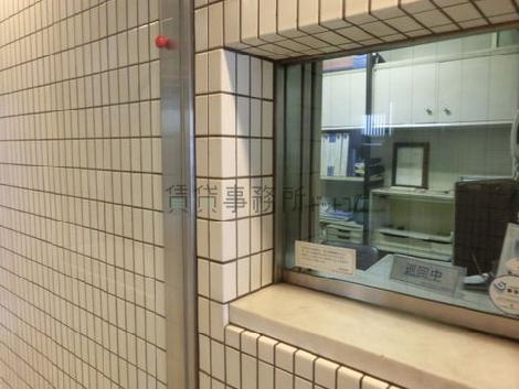 管理人室がございます
