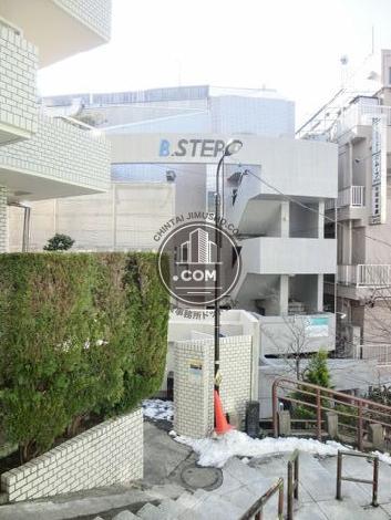 B－STEPビルの外観写真