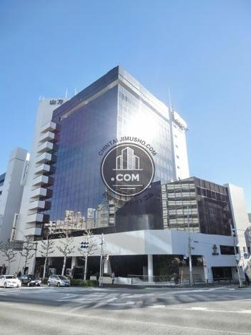 山万ビルの外観写真