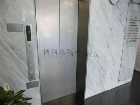 エレベーターは1基です