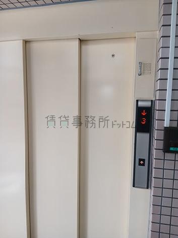 高さが低いエレベーター
