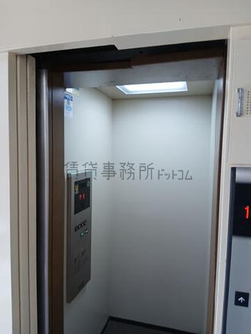 エレベーター