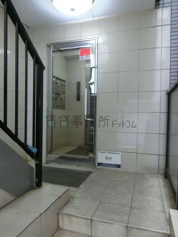 正面玄関