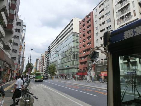 建物が立ち並びます