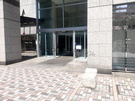 正面玄関