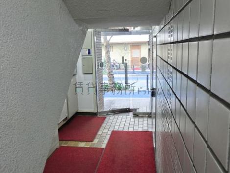 玄関側を見た視点